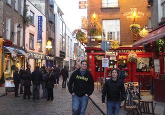 cours anglais Dublin : une ville toujours animée et très jeune