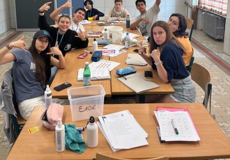 Groupe de juniors en cours d'immersion linguistique Belgique – Classe CERAN Academy Saint-Roch Ferrières